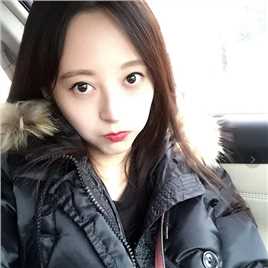 董亚晶老师照片